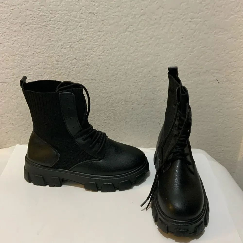 Brand new FashionNova Booties chunky black lace up size 11 - Picture 5 of 13